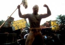 “O Vingador Tóxico”, de Lloyd Kaufman e Michael Herz “O Vingador Tóxico”, de Lloyd Kaufman e Michael Herz