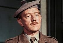 “Glória Sem Mácula”, de Ronald Neame, com ALEC GUINNESS “Glória Sem Mácula”, de Ronald Neame, com ALEC GUINNESS