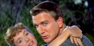 “A Flor do Pântano”, de Joseph Pevney, com DEBBIE REYNOLDS