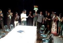 Do fundo do baú: homenagem que recebi dos meus colegas de teatro em 2010 Do fundo do baú: homenagem que recebi dos meus colegas de teatro em 2010