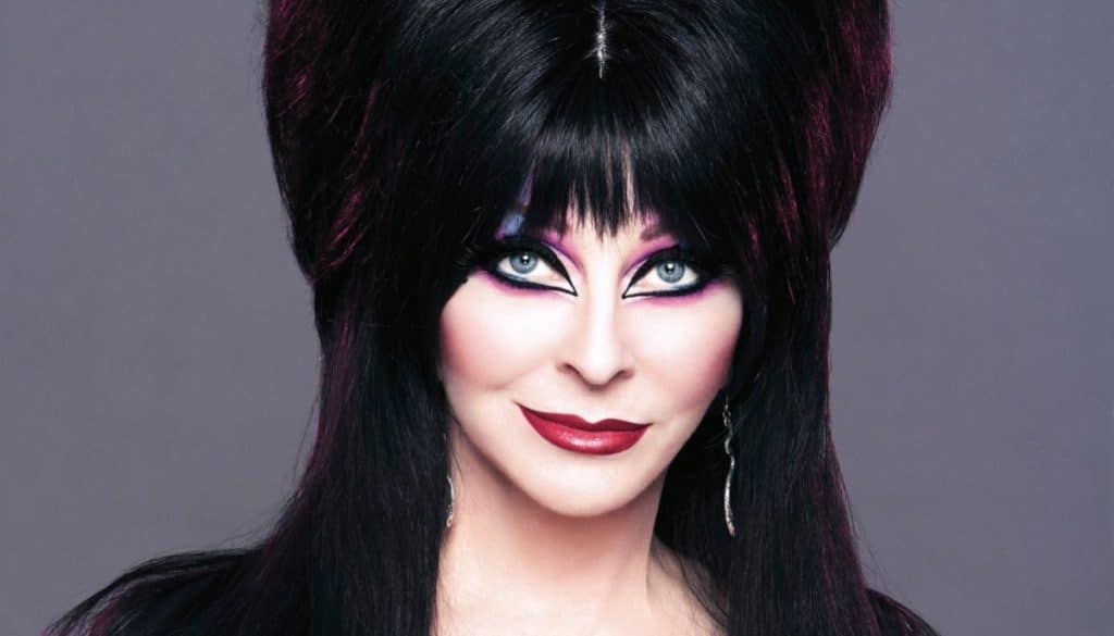 "Elvira, A Rainha das Trevas", de James Signorelli - Devo tudo ao Cinema