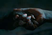 “As Boas Maneiras” é um ousado terror nacional que peca na execução “As Boas Maneiras” é um ousado terror nacional que peca na execução