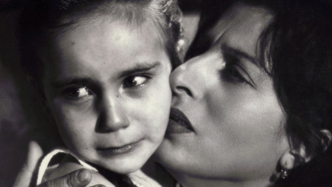 “Belíssima”, de Luchino Visconti, com ANNA MAGNANI, no TELECINE