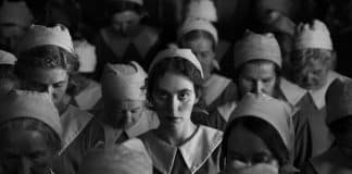 Crítica de “A Garota da Agulha”, de Magnus von Horn, na MUBI