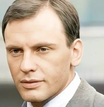 Textos sobre filmes com JEAN-LOUIS TRINTIGNANT