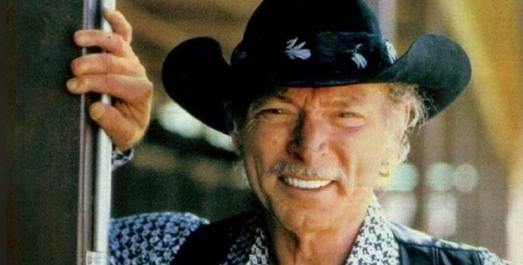 Textos sobre filmes com LEE VAN CLEEF