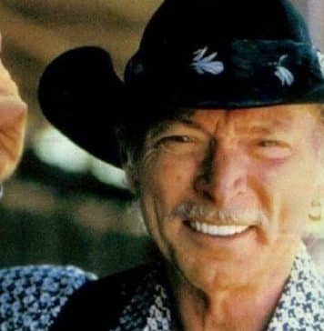 Textos sobre filmes com LEE VAN CLEEF