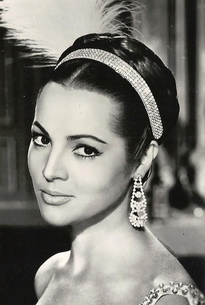 devotudoaocinema.com.br - Os MELHORES trabalhos na carreira de SARA MONTIEL